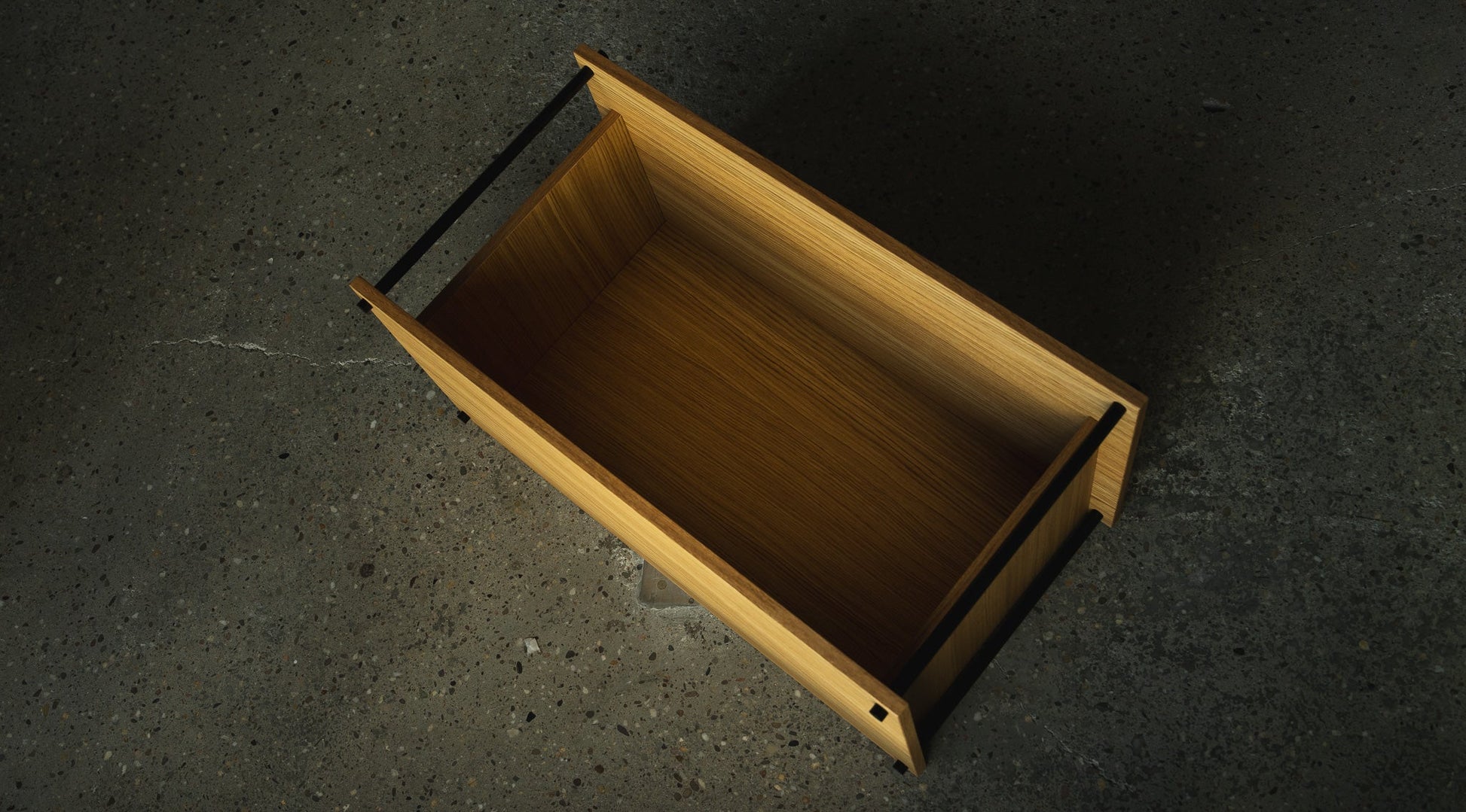 Solid oak storage box — KUUDU modular shelving system for living room and bedroom