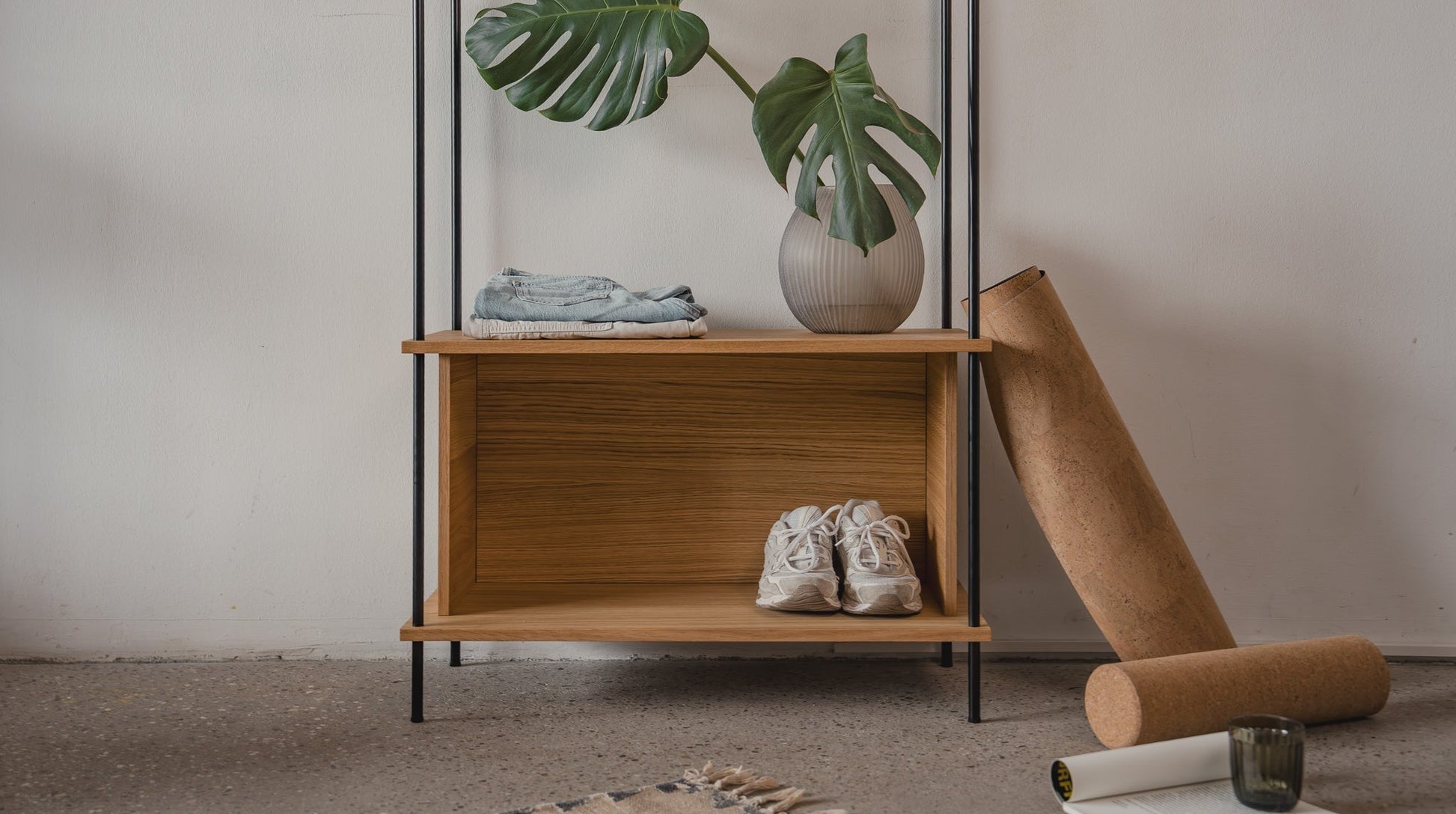 Slim & Tall Standing Display Shelf for Living Rooms - KUUDU Modular Shelving System - Oak