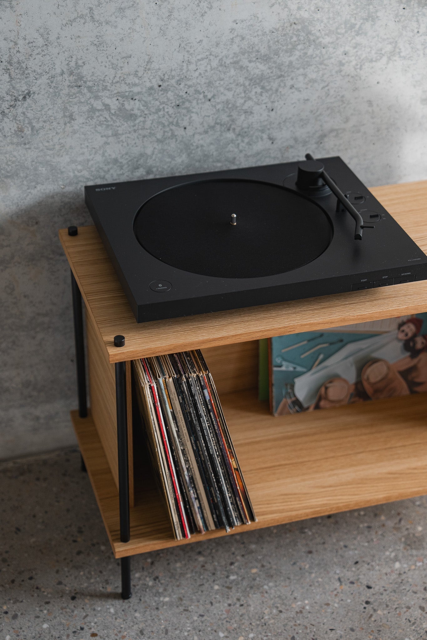 Minimalist Single-Section Media Console & Lowboard - KUUDU Modular Shelving System - Oak