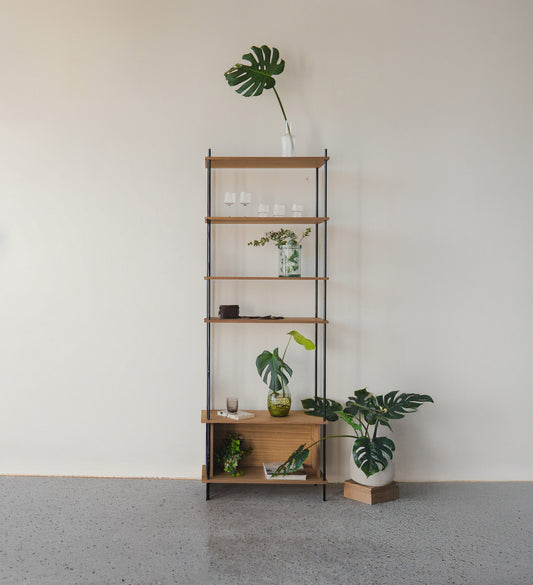 Slim & Tall Standing Display Shelf for Living Rooms - KUUDU Modular Shelving System - Oak