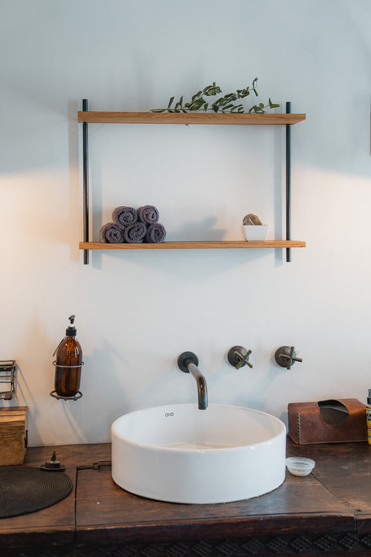 Minimalist oak wall shelf — KUUDU modular shelving system for living room and bathroom