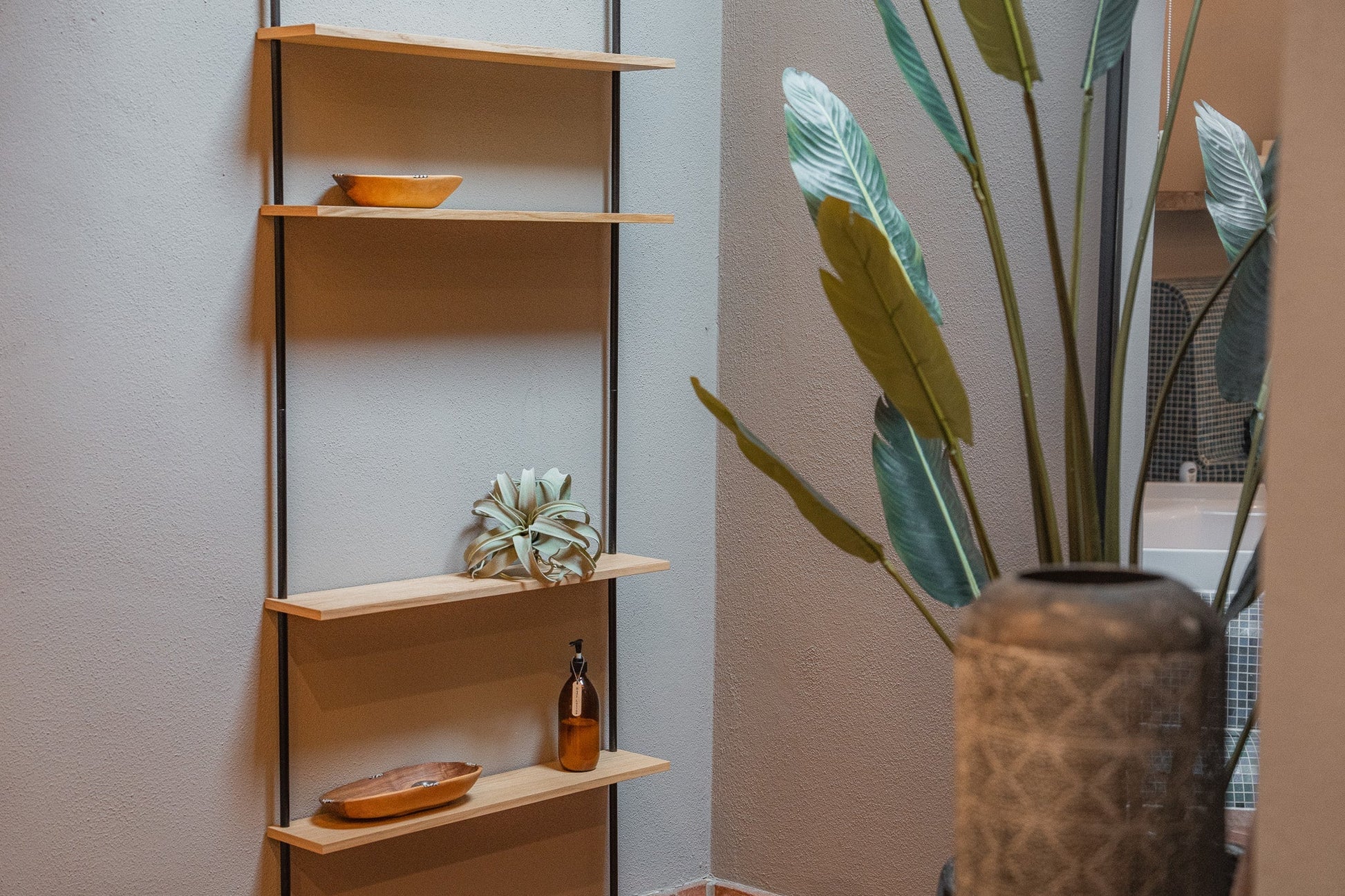 Tall oak standing wall shelf — KUUDU modular shelving system for living room and bedroom