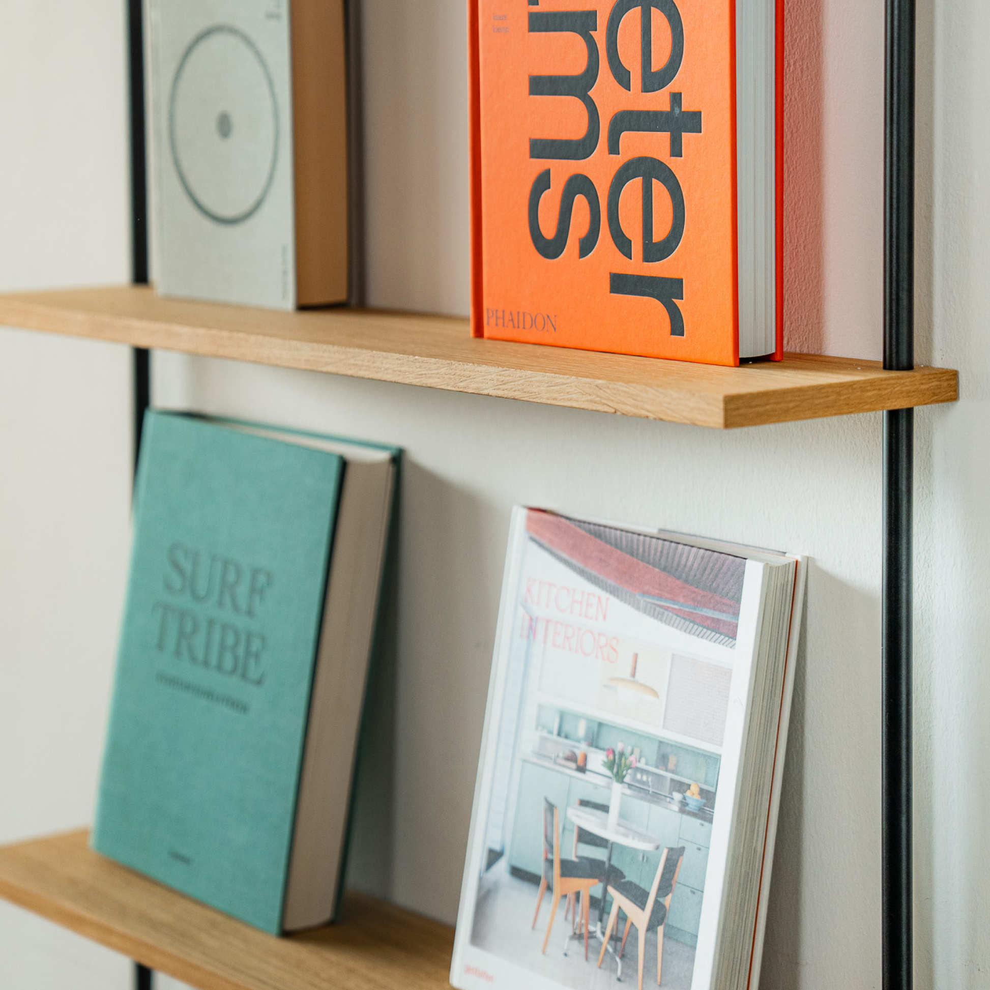 Tall single-section oak wall shelf — KUUDU modular shelving system for living room and hallway
