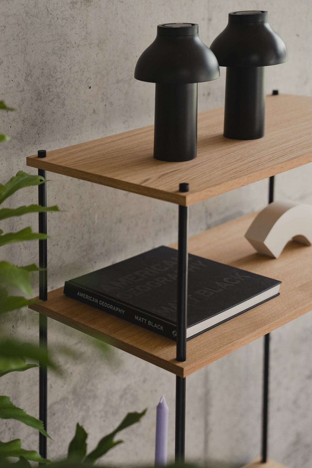 Bauhaus-Style Shelf – Modular in Oak