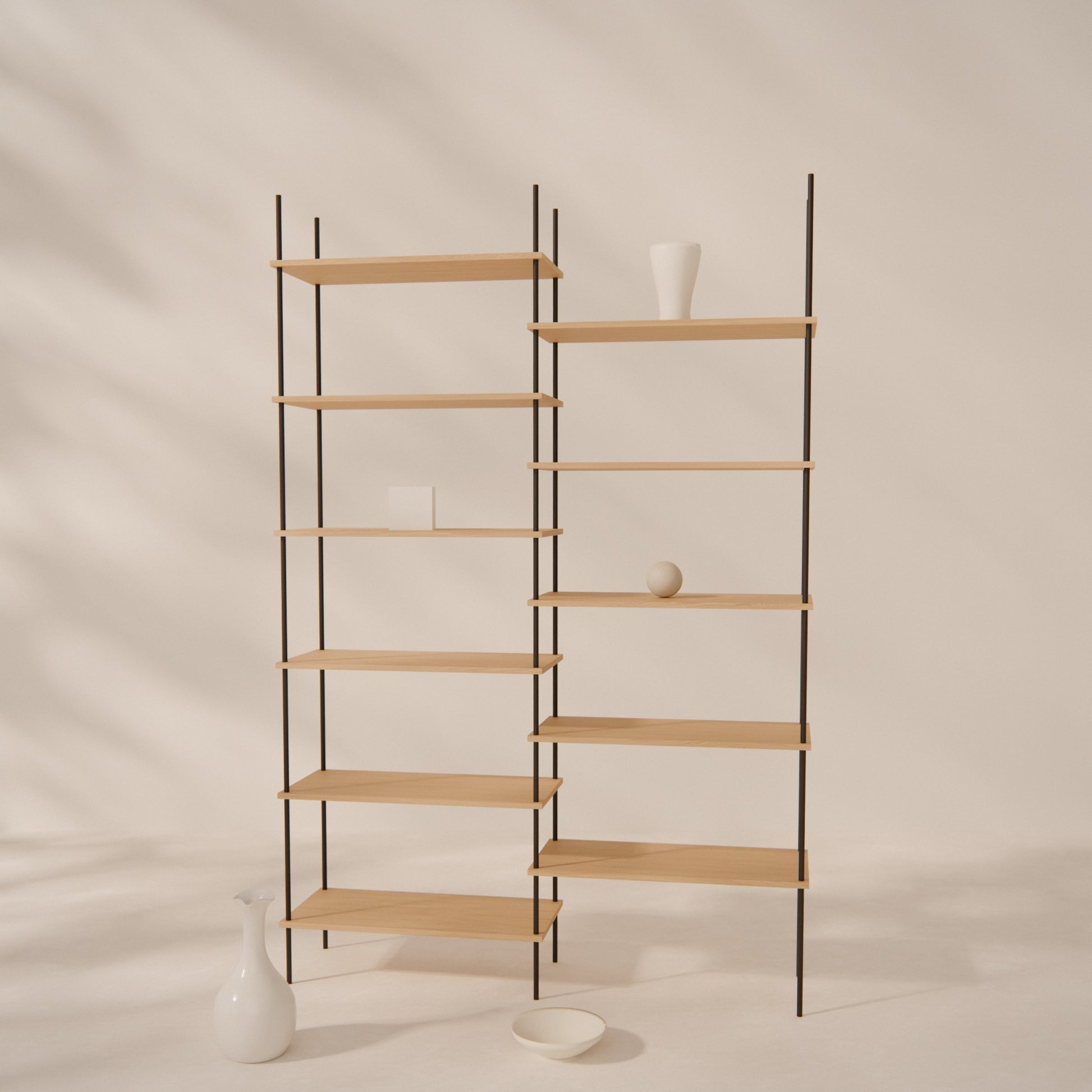 large-oak-bookshelf-146x219cm-shift -- Raumansicht