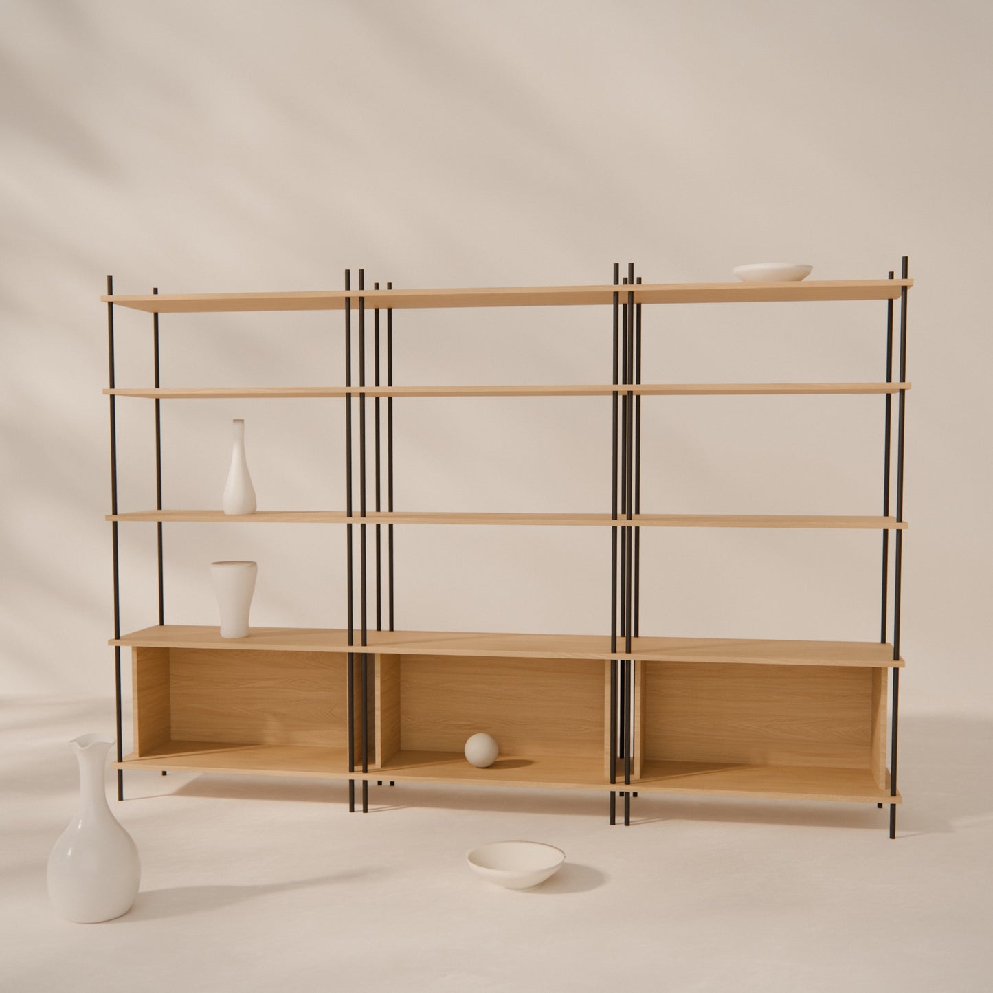 oak-bookshelf-225x154cm-three-closed-boxes -- Raumansicht