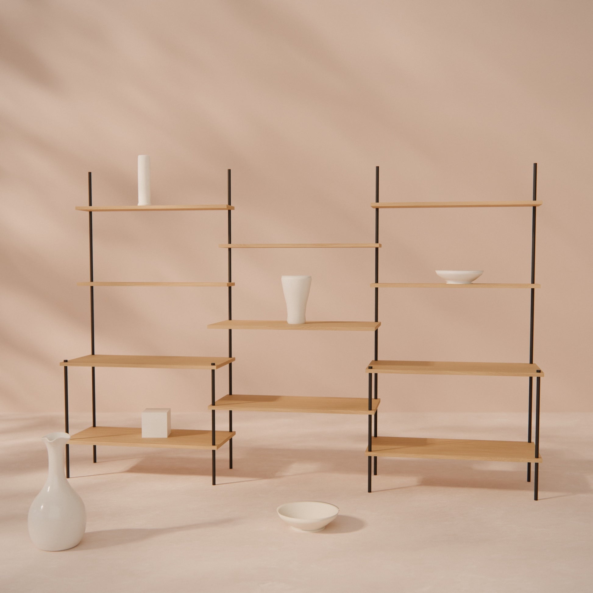 oak-tiered-shelf-217x146cm-shift -- Raumansicht