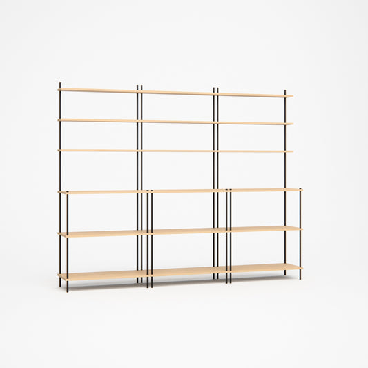large-oak-tiered-shelf -- Studioansicht